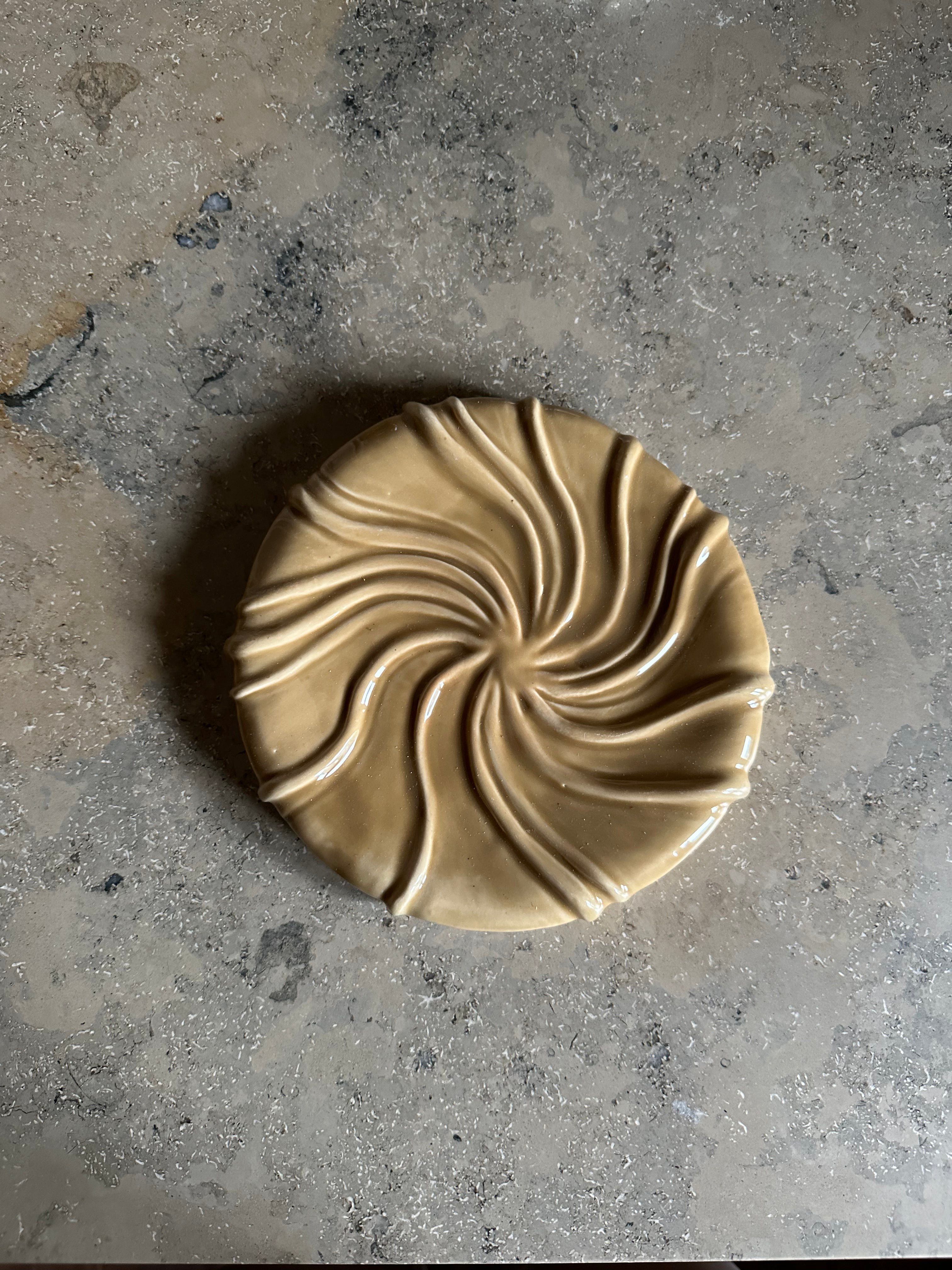 Tidevandstallerken, beige